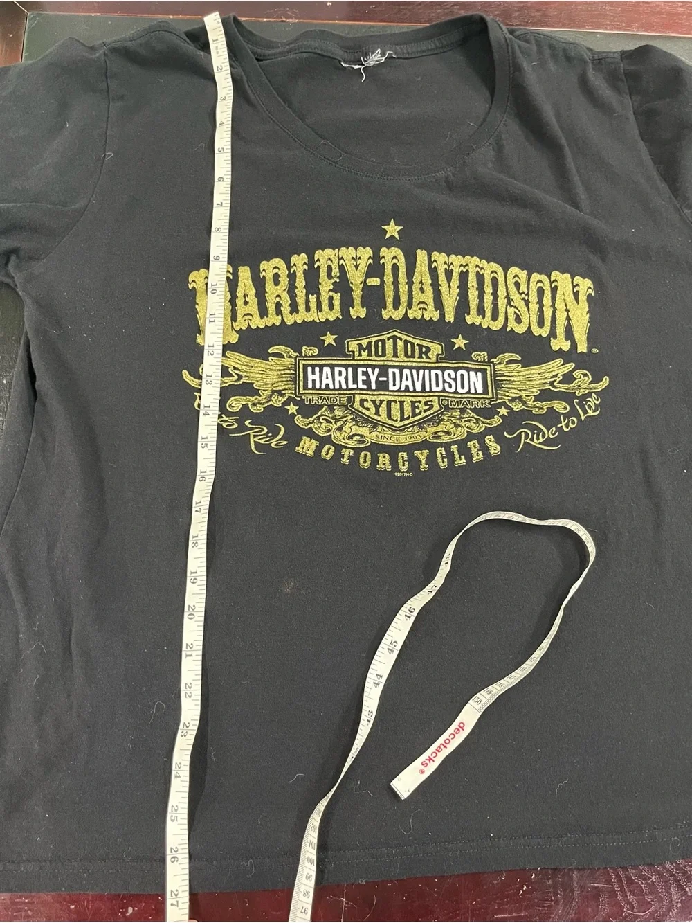 Harley Davidson ladies tee 23” pit-to-pit - Picture 6 of 7